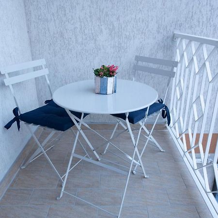 Bed and Breakfast Dimora Dei Sogni Чивитанова-Марке Экстерьер фото