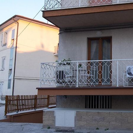 Bed and Breakfast Dimora Dei Sogni Чивитанова-Марке Экстерьер фото