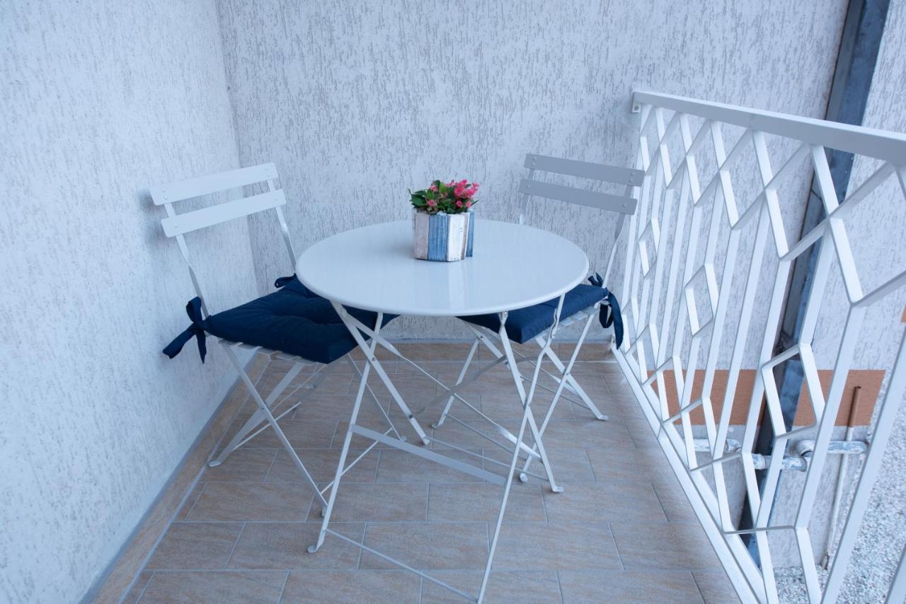 Bed and Breakfast Dimora Dei Sogni Чивитанова-Марке Экстерьер фото