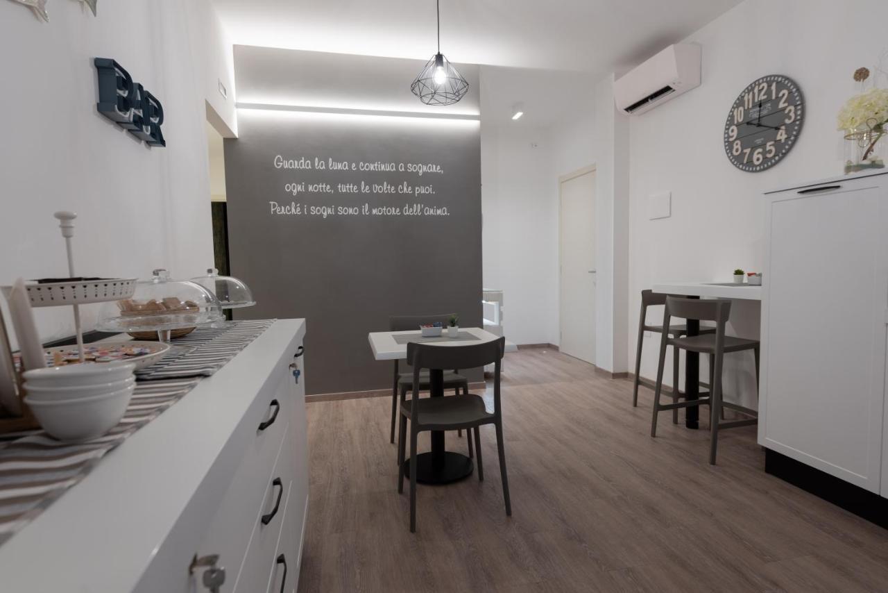 Bed and Breakfast Dimora Dei Sogni Чивитанова-Марке Экстерьер фото